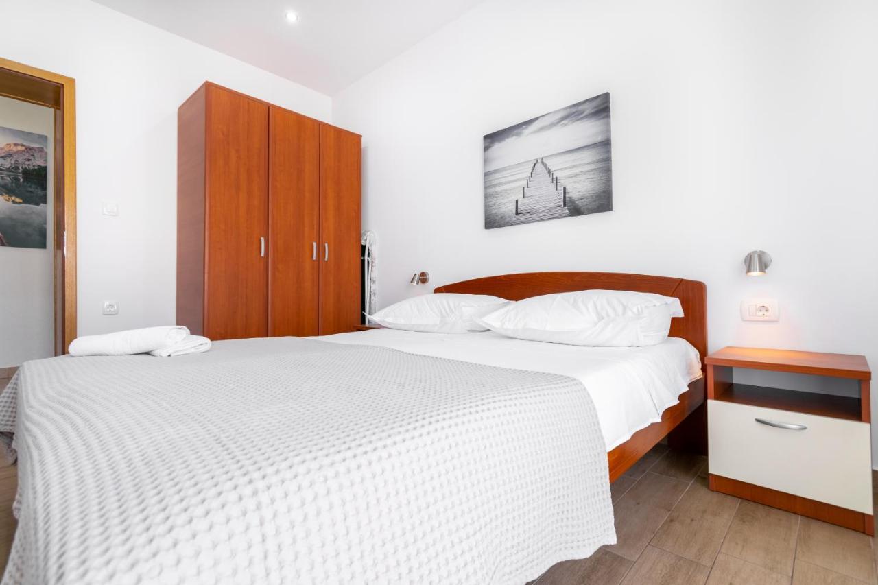 Apartmani Roko Baška Voda Buitenkant foto