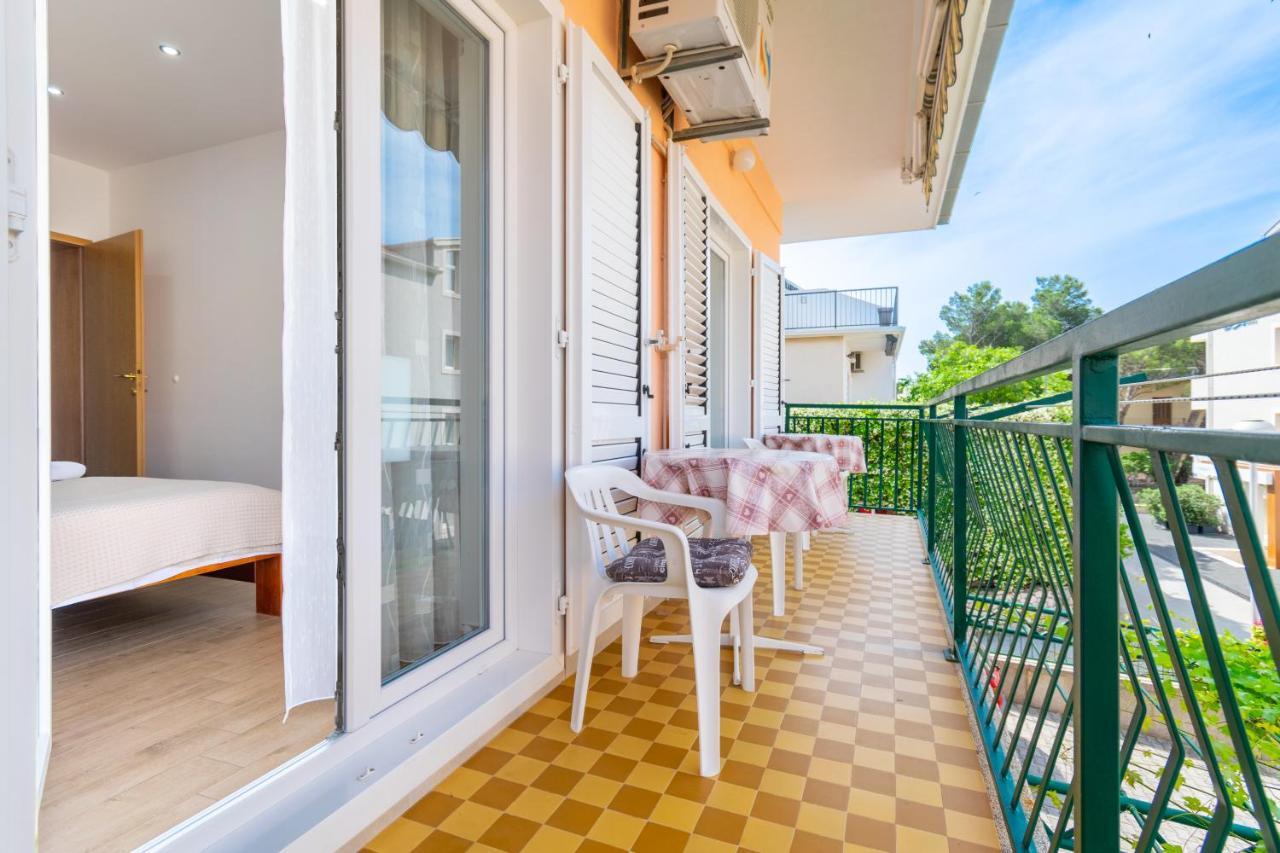 Apartmani Roko Baška Voda Buitenkant foto