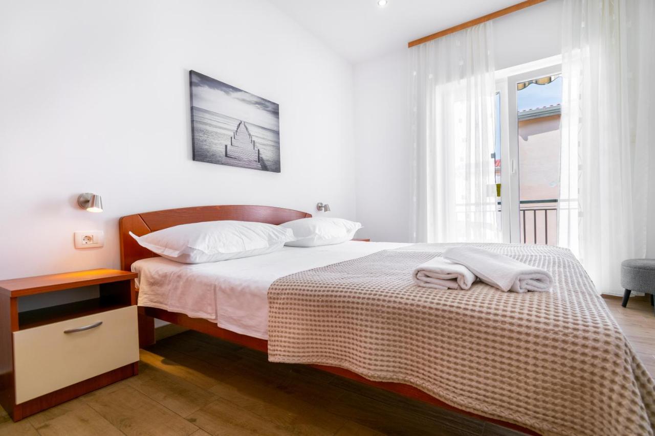 Apartmani Roko Baška Voda Buitenkant foto