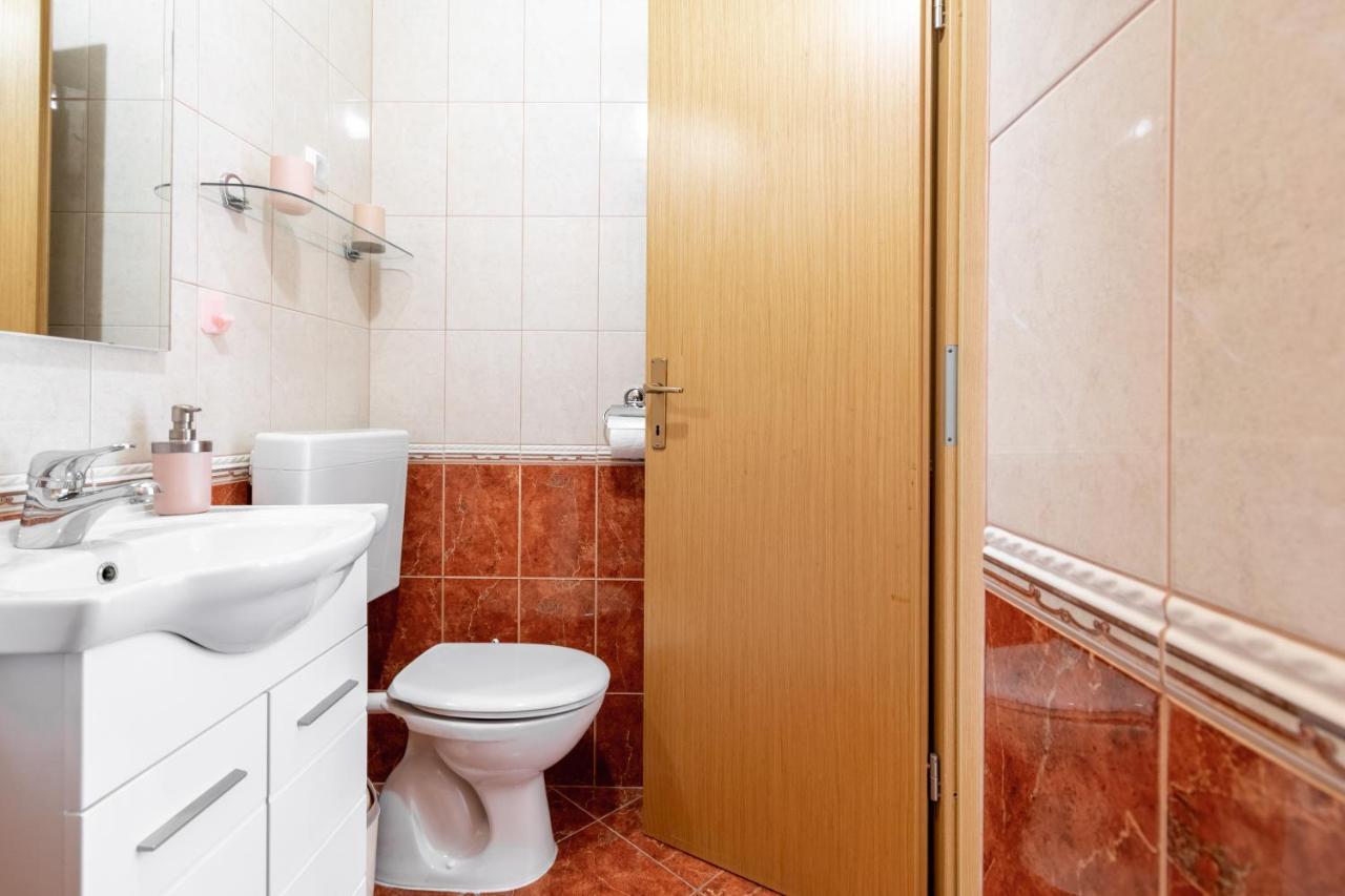 Apartmani Roko Baška Voda Buitenkant foto