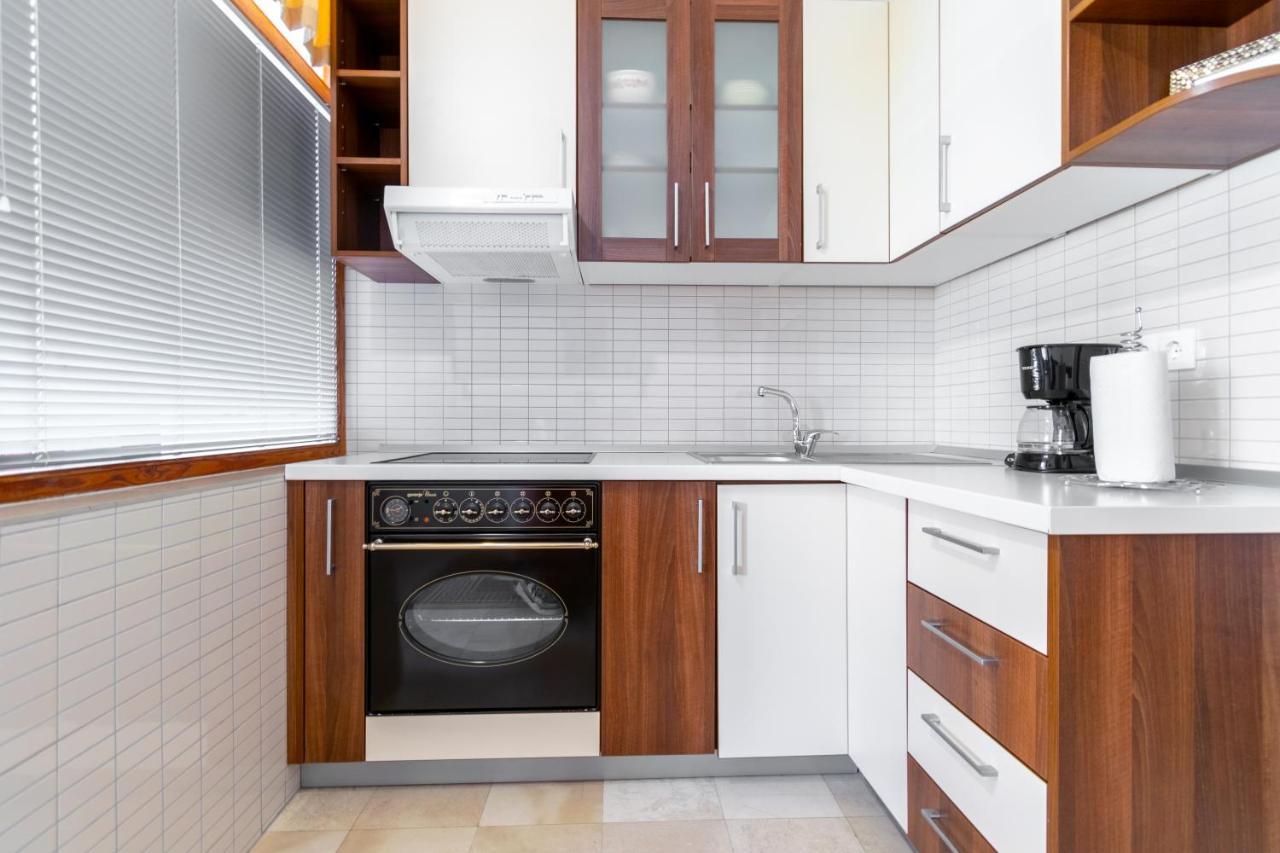 Apartmani Roko Baška Voda Buitenkant foto