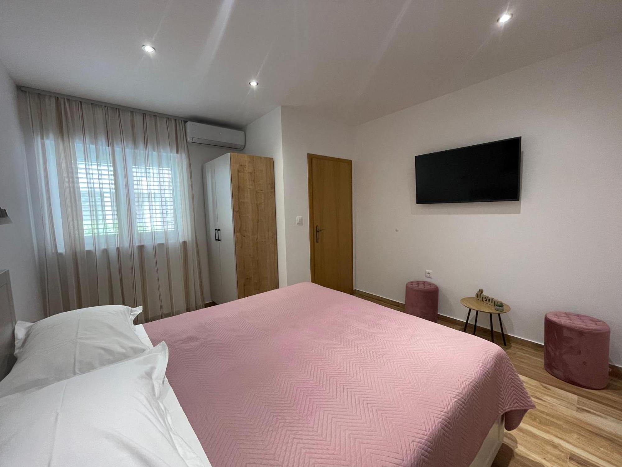Apartmani Roko Baška Voda Buitenkant foto